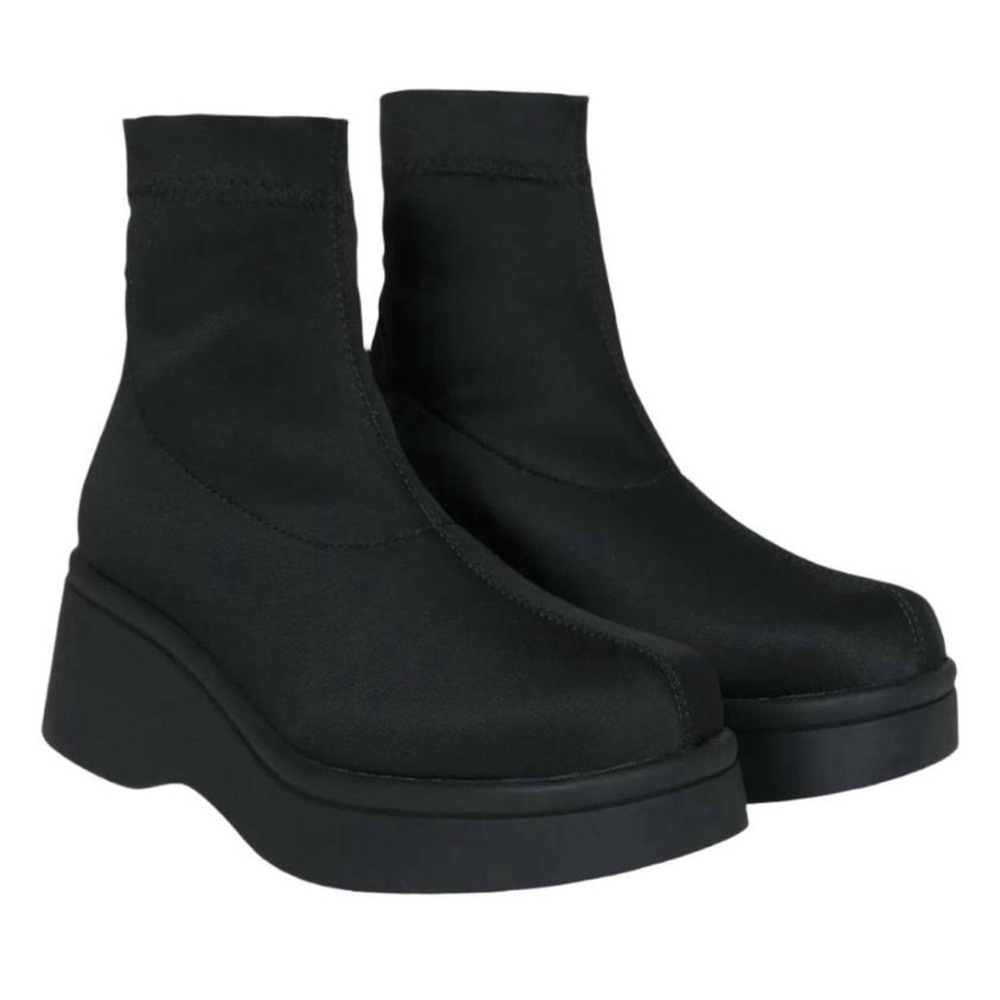 UNIF Joss Black Platform Ankle Boots